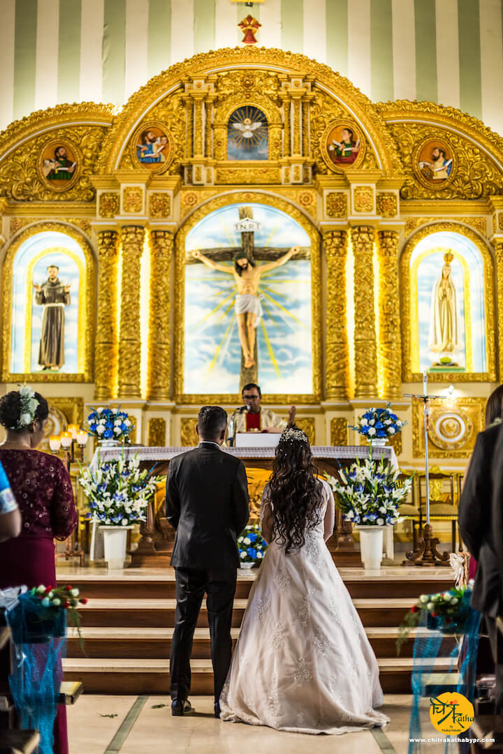 wedding moments of catholic wedding