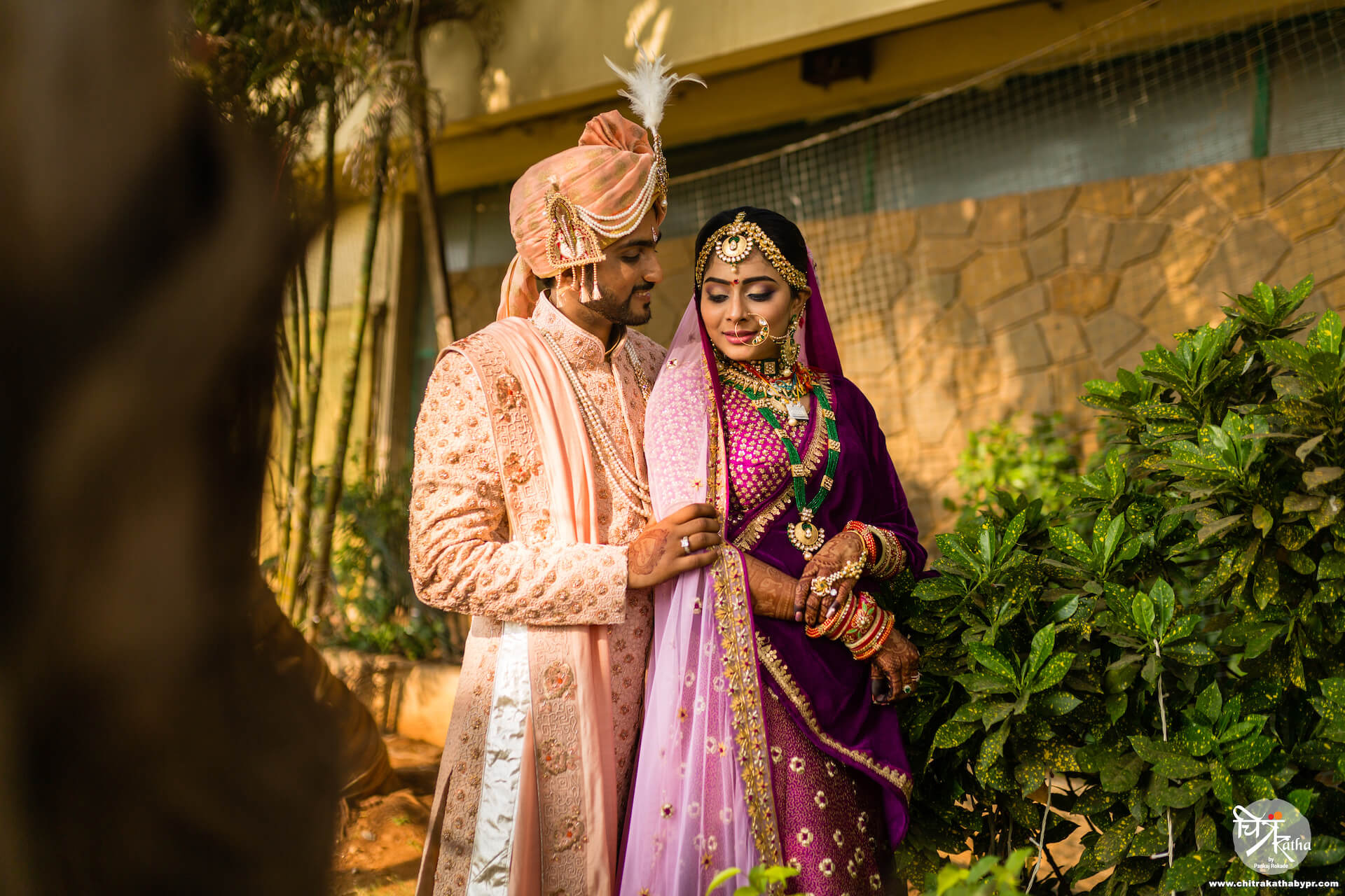 couple pose indian wedding